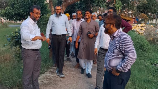 পটুয়াখালী বিজ্ঞান ও প্রযুক্তি বিশ্ববিদ্যালয়ের (পবিপ্রবি) বিভিন্ন উন্নয়নমূলক কার্যক্রম সরেজমিনে পরিদর্শন করেছেন বিশ্ববিদ্যালয়ের উপাচার্য, উপ-উপাচার্য ও কোষাধ্যক্ষ
